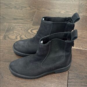TIMBERLAND 
Black Ankle Boots